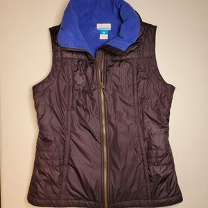 Colombia fleece lined quilted puffer vest, deep purple & blue, size Medium